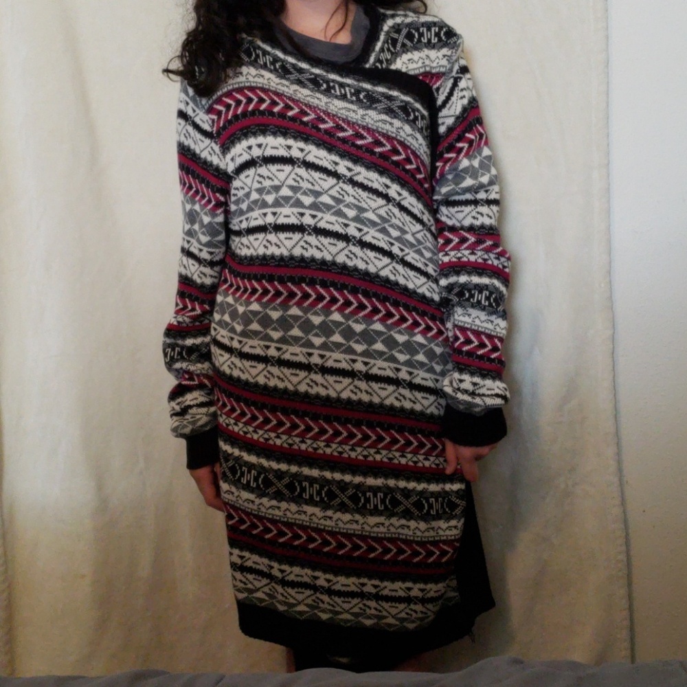 Cardigan - Picture 2 of 3